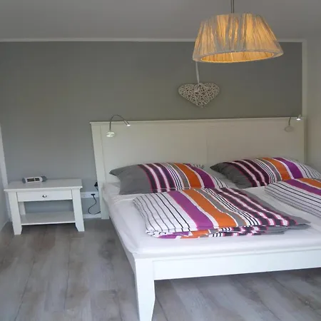 Holiday home For 4 People Near Sint Maartensvlotbrug