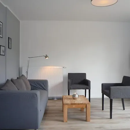 For 4 People Near *