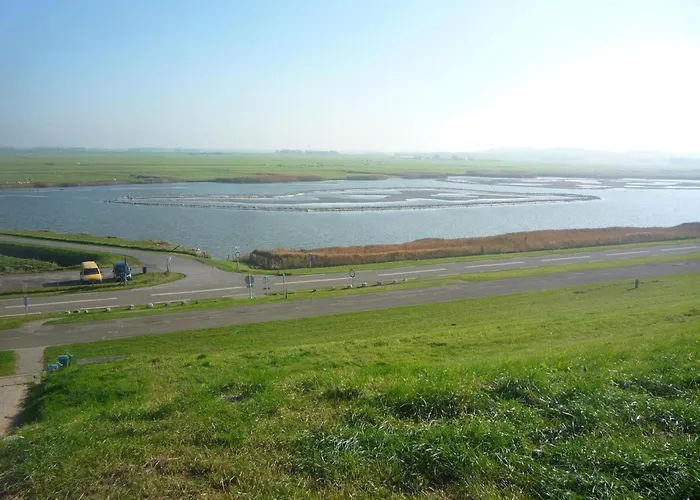 Сasa de vacaciones Cosy Near Sint Maartensvlotbrug