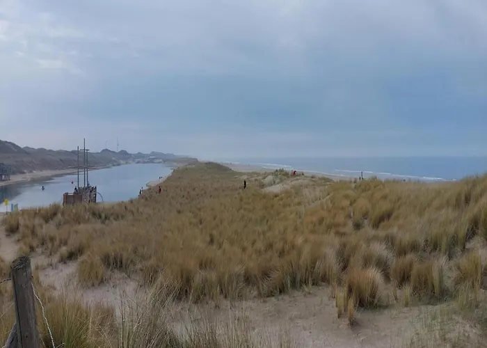 Cosy Near Сasa de vacaciones Sint Maartensvlotbrug