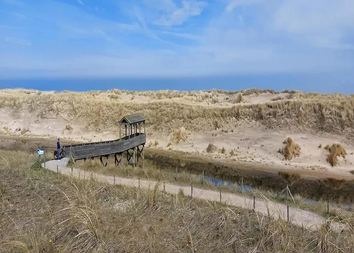 בית נופש Cosy Near Sint Maartensvlotbrug