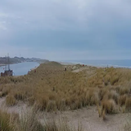 Cosy Near Σπίτι διακοπών Sint Maartensvlotbrug